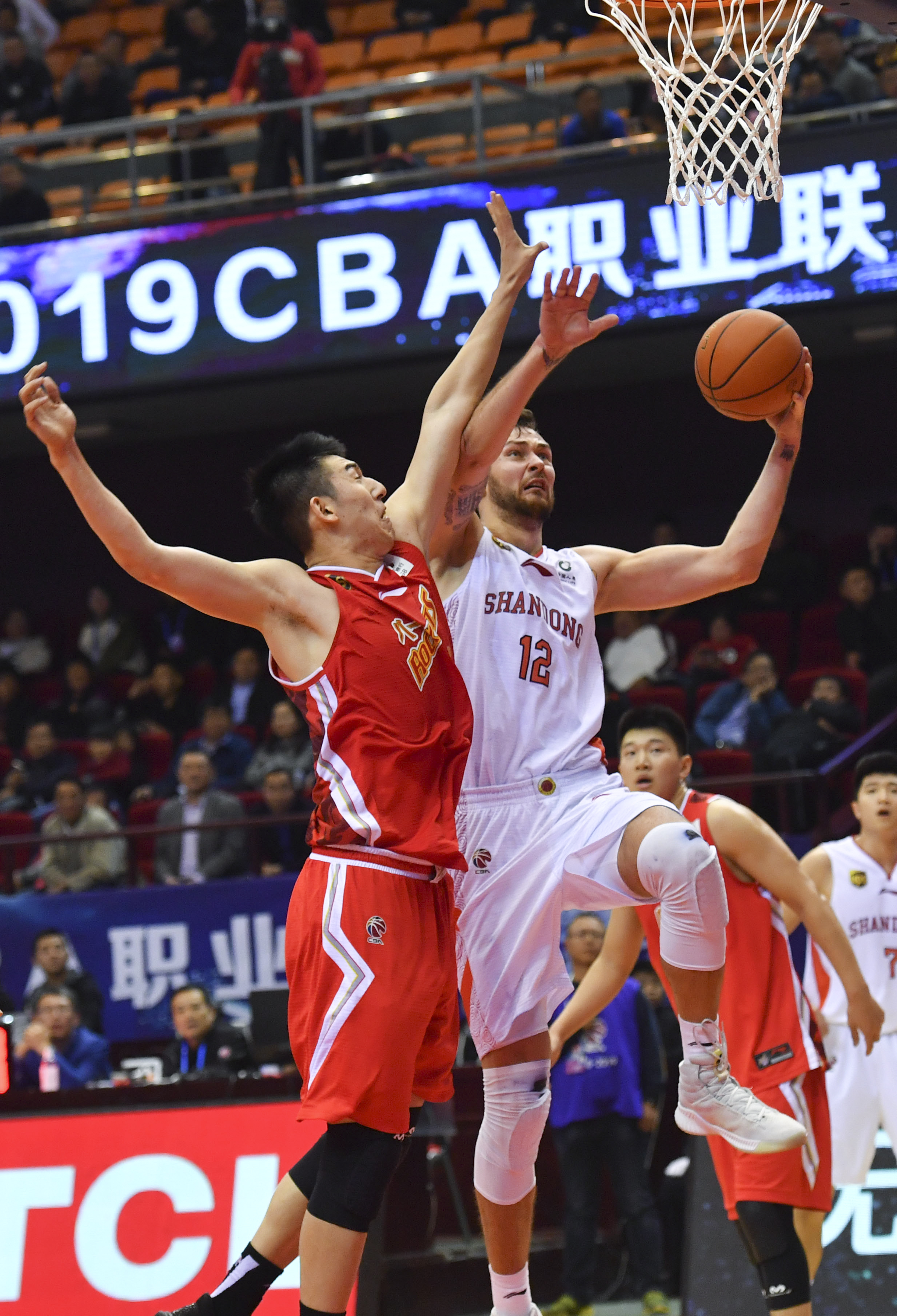 疑是一个隐 疑是一个隐